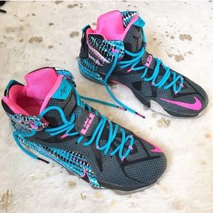 lebron james shoes pink and blue